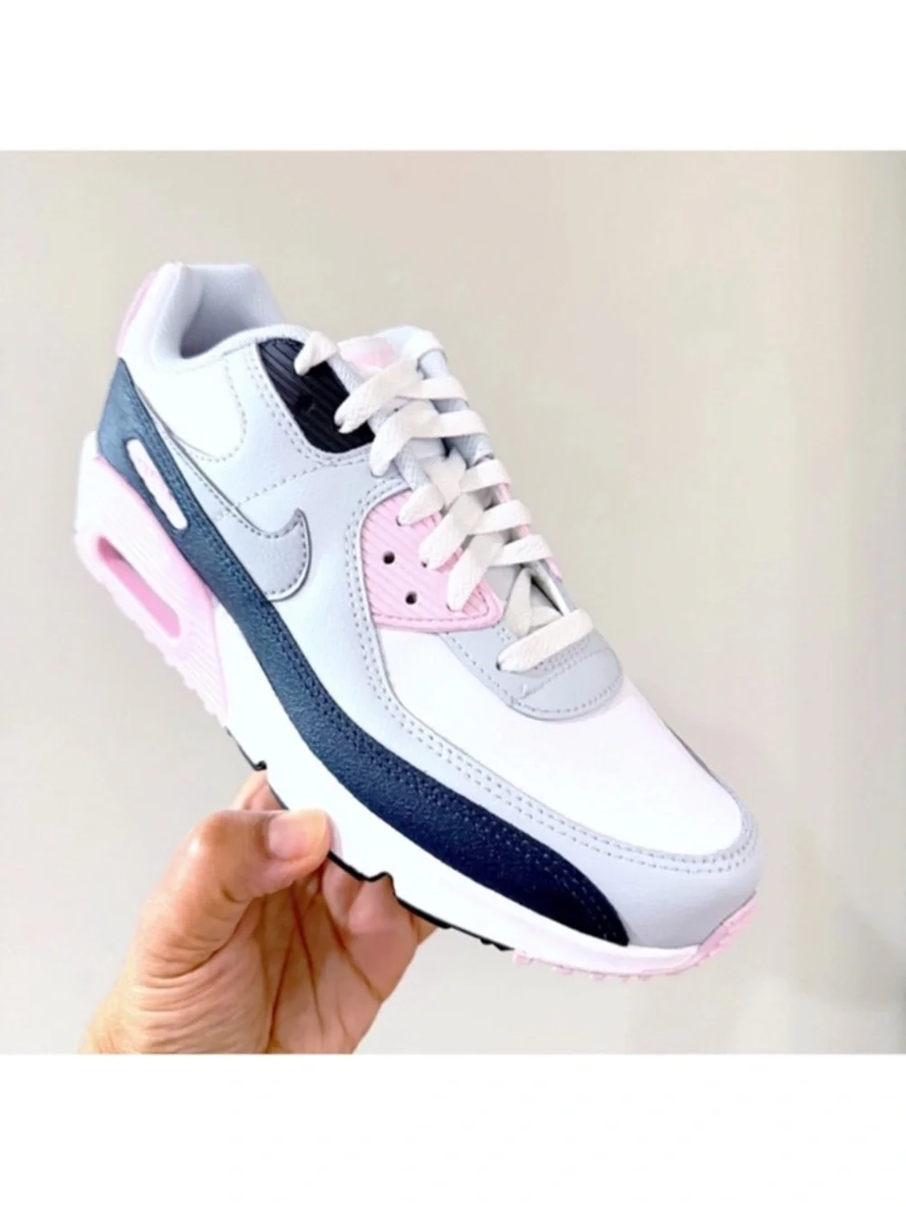 Nike Air Max 90 LTR Sneakers Size 7Y/ 8.5 Women